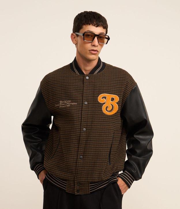 Jaqueta Bomber College com Estampa Bordada e Mangas em Pu - 2