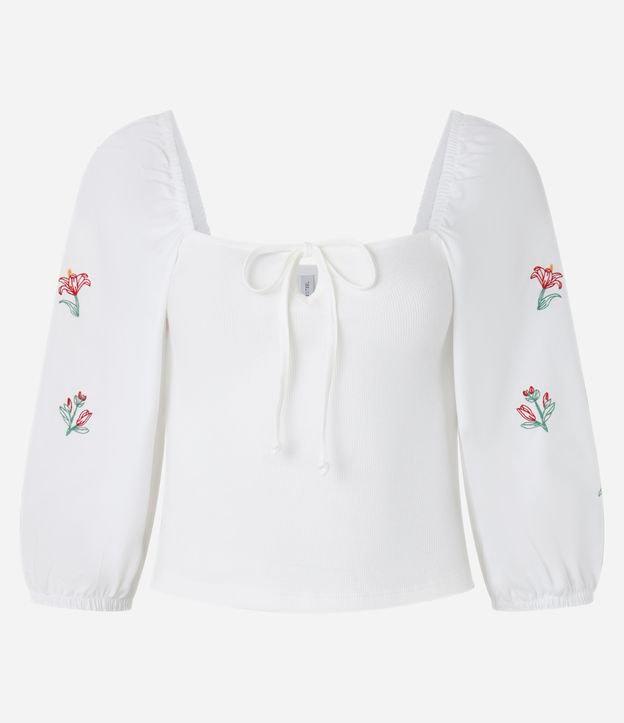 Blusa em Ribana com Lacinho no Busto e Bordado Floral - 1