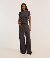 Calça Reta Texturizada com Amarração no Cós - 2