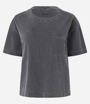 Camiseta Boxy Cropped Esportiva em Algodão Estonado com Bolsinho