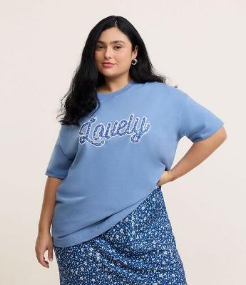 Camiseta em Malhão com Bordado Lovely Curve & Plus Size