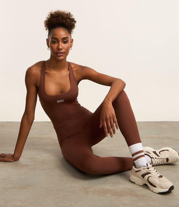 Macacão Esportivo em Microfibra com Recorte Vazado nas Costas - 2