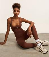 Macacão Esportivo em Microfibra com Recorte Vazado nas Costas - 2