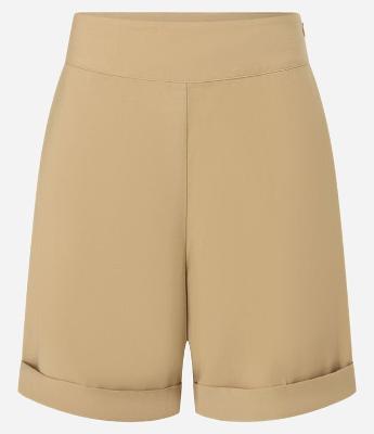 Bermuda em Viscose Twill com Barra Dobrada