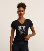 Camiseta Esportiva em Microfibra Texturizada com Gola V e Estampa NY 89 - 2