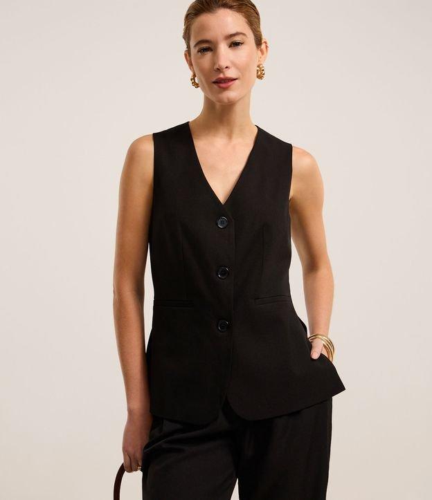 Colete Alfaiatado com Botões e Bolsos Embutidos - 2