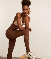 Calça Legging Esportiva em Microfibra Pesada com Cós Alto e Bolsos Laterais - 3