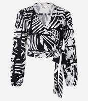 Blusa em Piquet com Decote Transpassado e Estampa Folhagem - 1