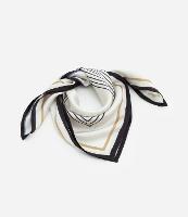 Lenço Quadrado em Cetim com Estampa de Listras - 1