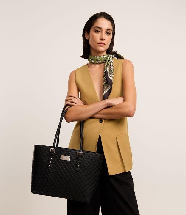 Bolsa Shopper Grande com Textura e Detalhes na Alça - 2