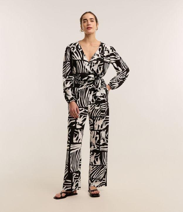 Calça Reta em Piquet com Amarração e Estampa Folhagem - 2