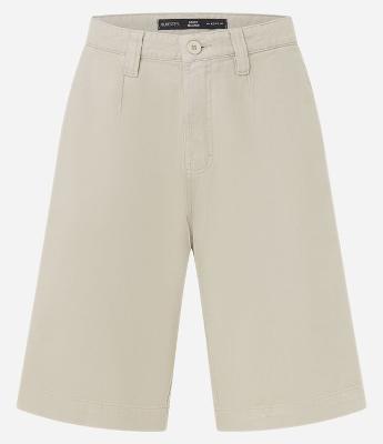 Bermuda Baggy em Sarja com Detalhe de Costura Frontal