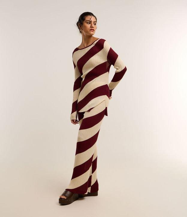 Calça Reta Canelada Cintura Média em Tricô com Listras em Espiral - 2