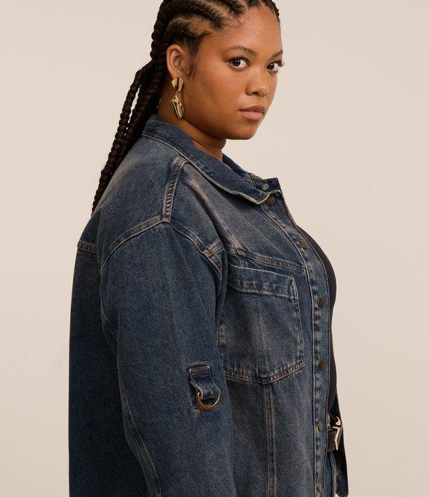 Camisa Jeans Dirty e Martingale com Bolso Curve & Plus Size - 1