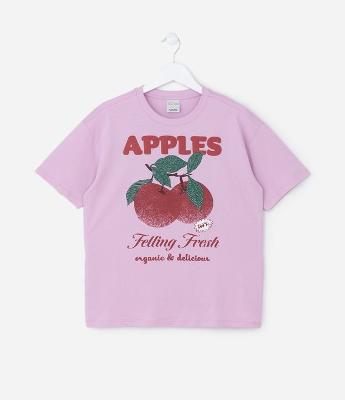 Camiseta Oversized Infantil com Estampa Maçãs - Tam 7 a 14 Anos