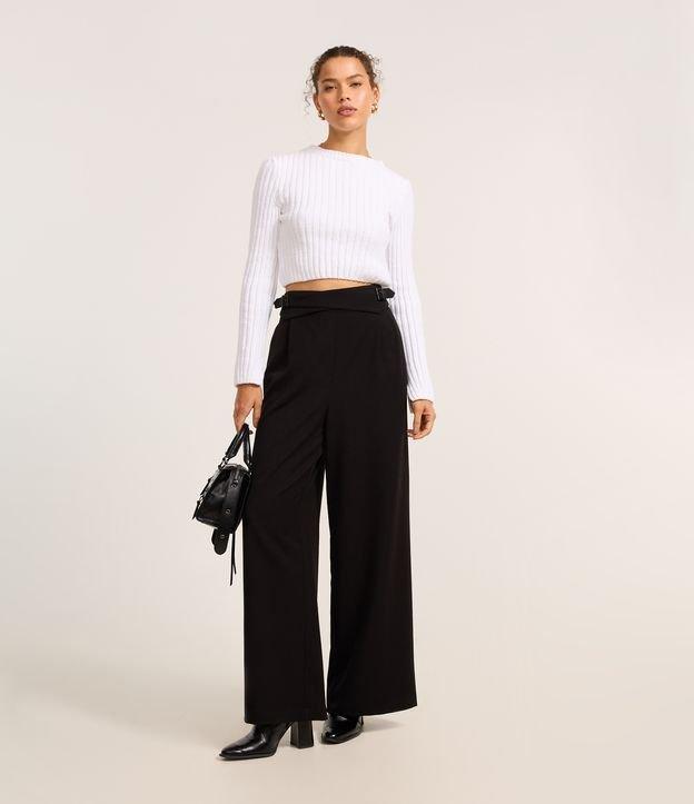 Calça Pantalona em Alfaiataria com Cós Cruzado e Fivela - 1