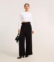 Calça Pantalona em Alfaiataria com Cós Cruzado e Fivela - 1