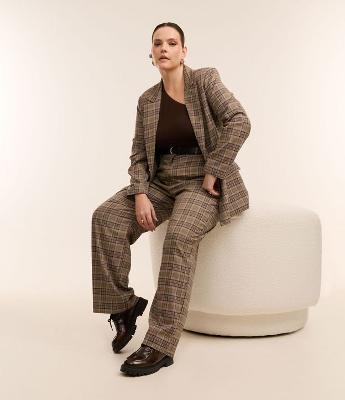 Calça Reta Alfaiataria Xadrez com Cinto Curve & Plus Size