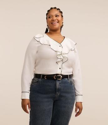 Camisa em Crepe com Gola em Babado Jabô Curve & Plus Size