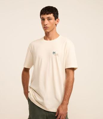 Camiseta Comfort em ALgodão Peruano com  Estampa de Praia "Golden Rituals"