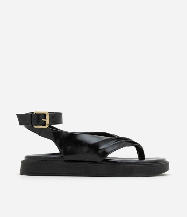 Sandália Rasteira com Detalhes Enrugados no Cabedal - 1