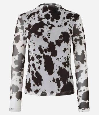 Blusa em Tule com Gola Alta com Estampa Vaquinha