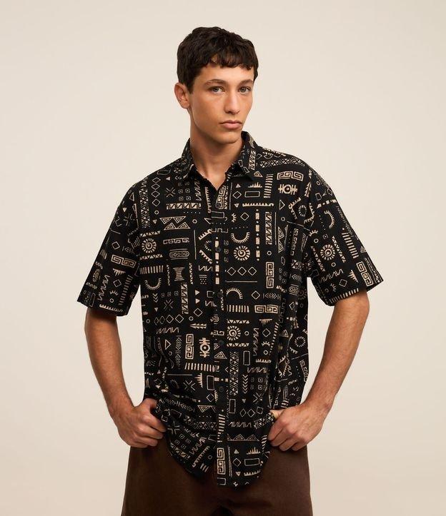 Camisa Relaxed em Algodão Texturizada com Estampa Rustica - 1