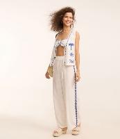 Saída de Praia Calça Pantalona em Voal com Bordado e Vazado Lateral - 2