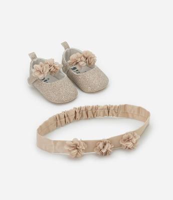 Sapatilha Infantil com Tira de Florzinhas e Faixa de Cabelo - Tam 15 a 19