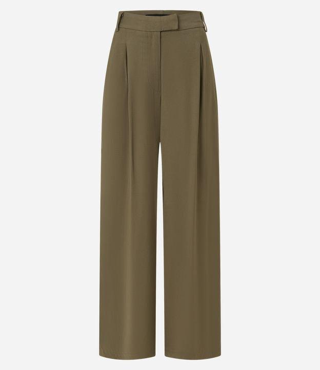 Calça Pantalona em Crepe com Pregas e Fechamento Deslocado - 1