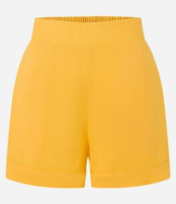 Short Curto em Viscose com Cós Elástico