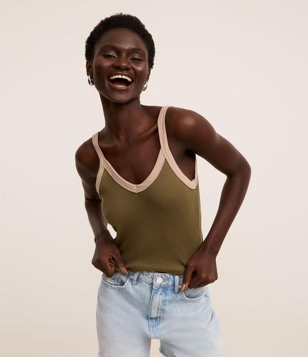 Blusa de Alça em Ribana com Detalhes Contrastantes - 1