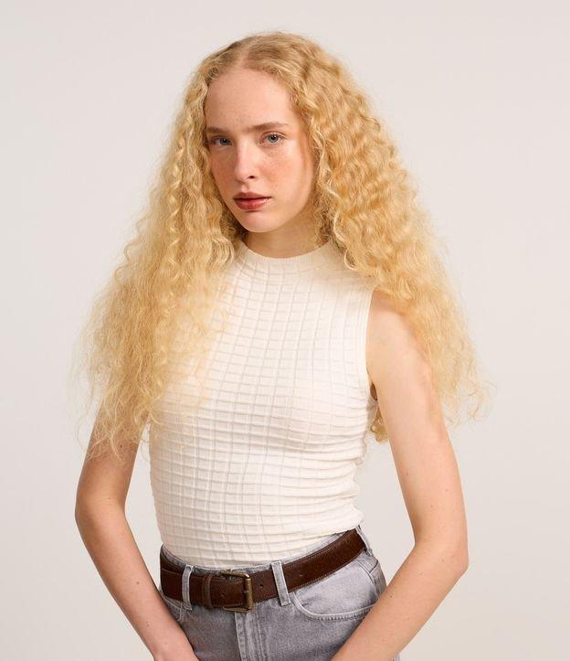 Blusa em Tricô com Gola Alta - 2