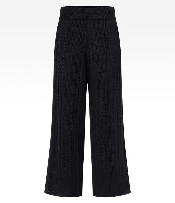 Calça Reta em Tricô com Ponto Aberto e Cintura Alta