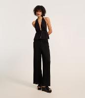 Calça Reta em Tricô com Ponto Aberto e Cintura Alta - 2