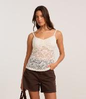 Blusa em Renda Floral com Franzido no Busto - 2