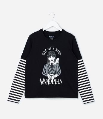 Camiseta Infantil com Estampa Wandinha e Listras - Tam 5 a 14 Anos