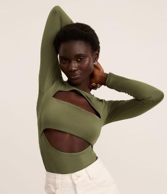 Body em Helanca com Cut Out e Manga Longa
