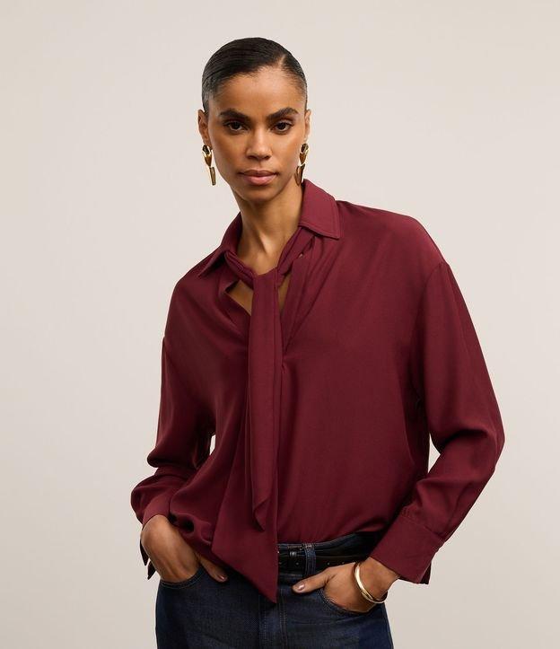 Camisa em Crepe com Gola Laço e Manga Longa - 2