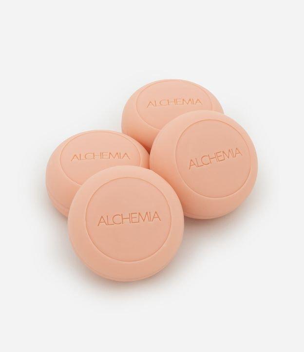 Kit com 4 Sabonetes em Barra Cremosos Pêssego Selvagem Alchemia - 1