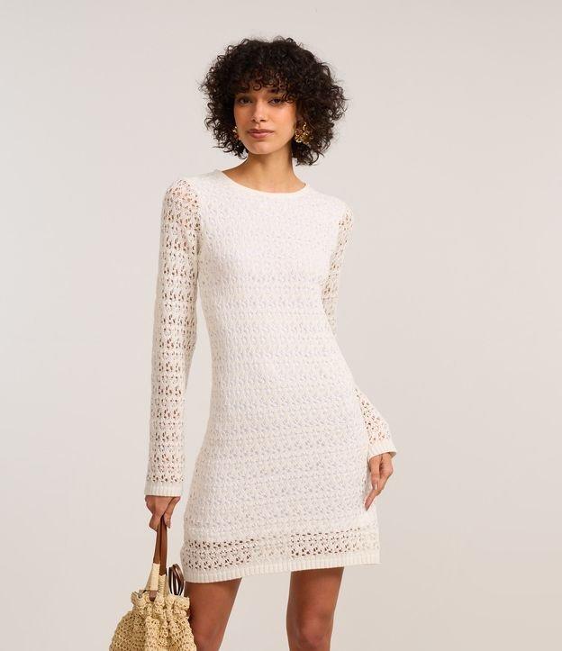 Vestido Curto em Tricô com Costas Abertas - 1