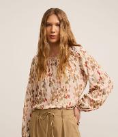 Blusa em Chalis com Estampa Abstrata e Decote Canoa - 2