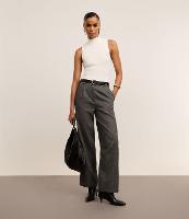 Calça Alfaiataria Reta em Polivelour com Cintura Alta - 2