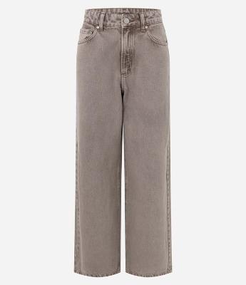 Calça Wide Leg em Sarja com Cintura Baixa