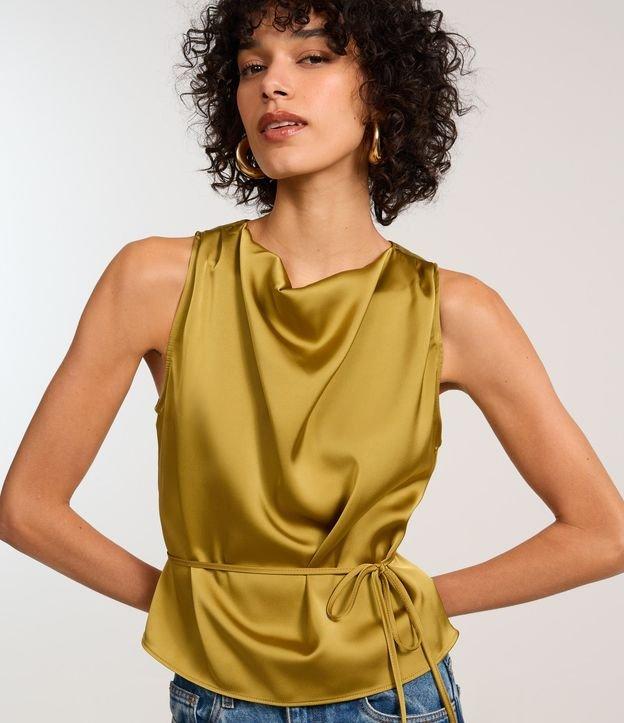 Regata em Cetim com Decote Degage e Amarração na Cintura - 1