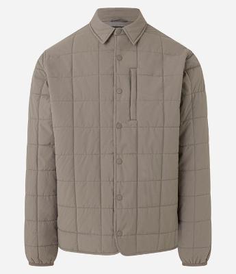 Jaqueta em Matelassê com Gola Polo