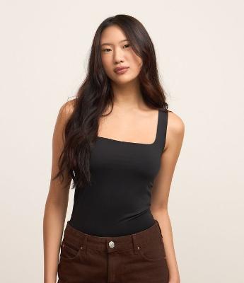 Blusa em Microfibra com Decote quadrado