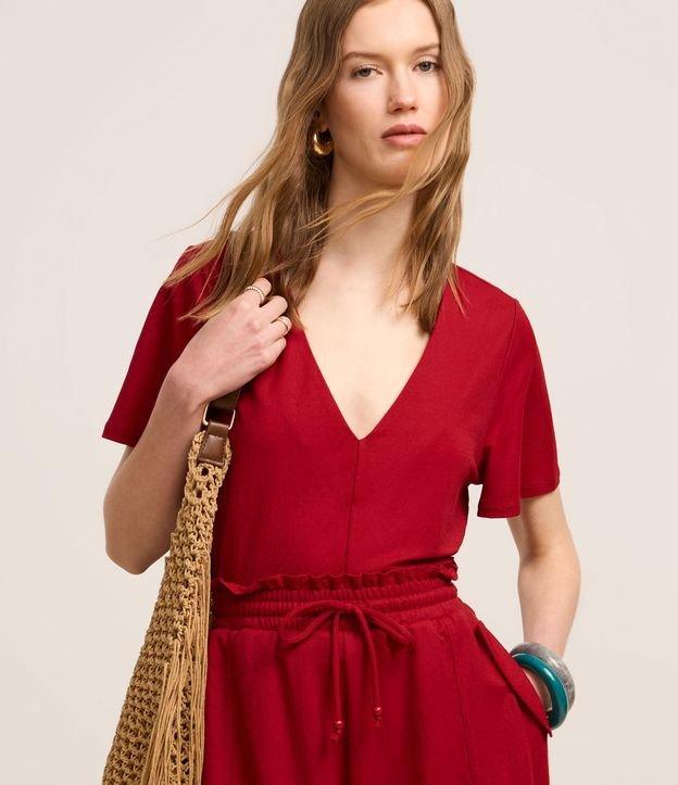 Blusa em Piquet com Decote V e Prega - 2