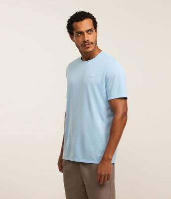 Camiseta Esportiva com Tecnologia Dry e Estampa Refletiva