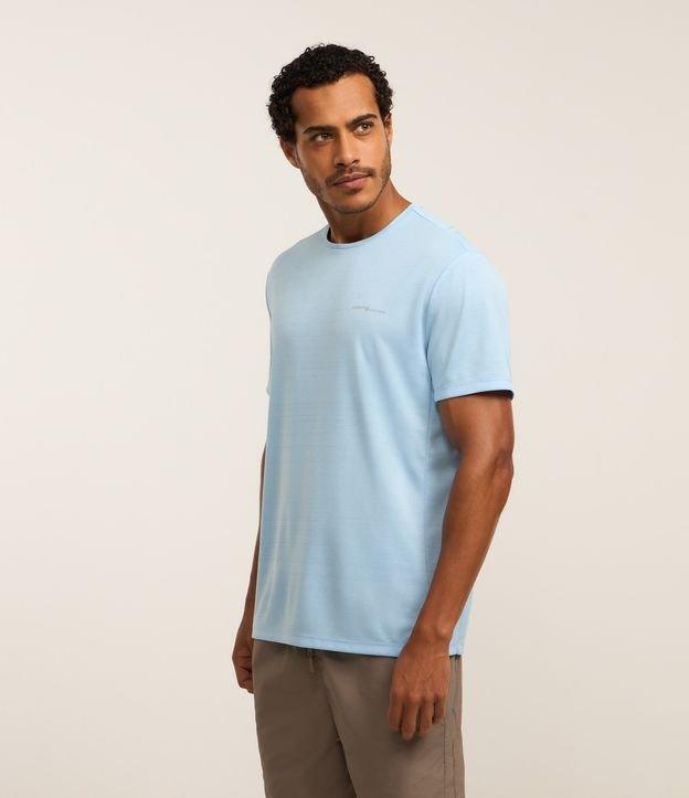 Camiseta Esportiva com Tecnologia Dry e Estampa Refletiva - 1